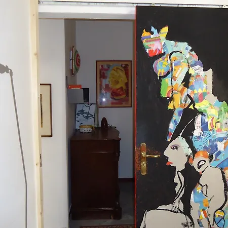 Holiday And Arts Salerno